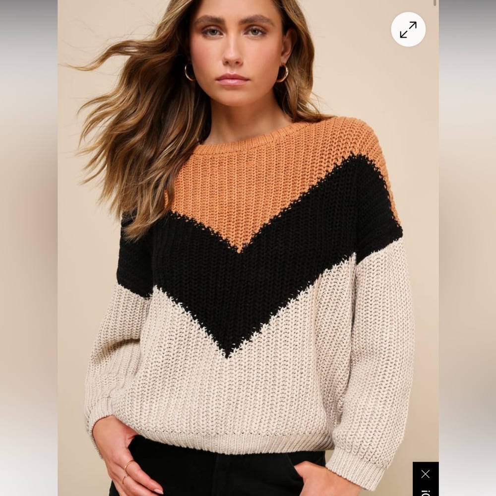 Lulus chevron sweater‎ NWT size small